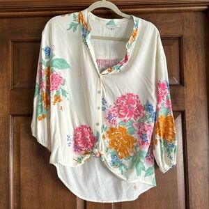 🌸X Supply 100% Rayon floral blouse XS 🌸
